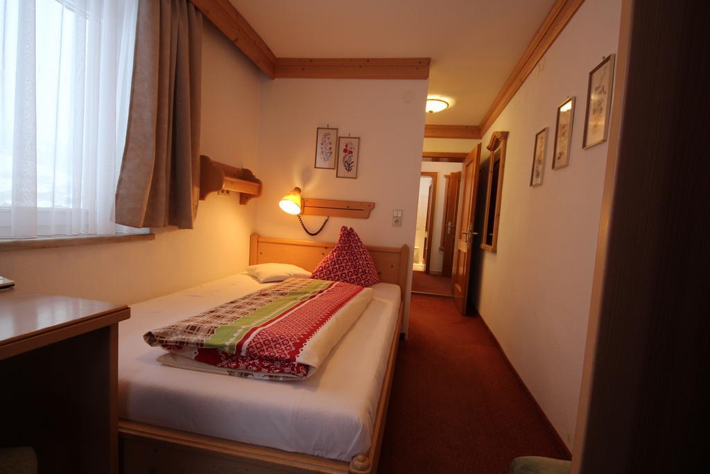 Hotel Garni Laerchenhof Lech am Arlberg Exterior foto