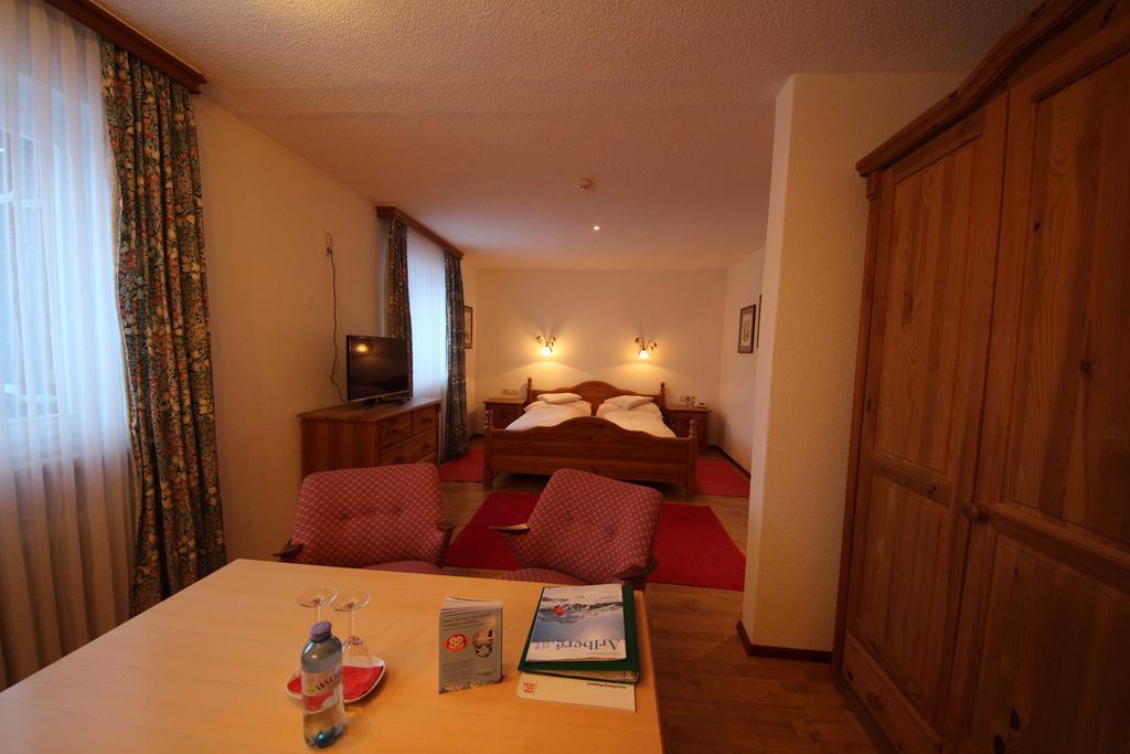 Hotel Garni Laerchenhof Lech am Arlberg Exterior foto