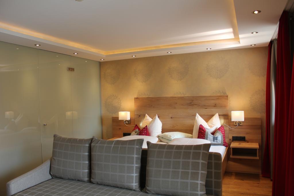 Hotel Garni Laerchenhof Lech am Arlberg Habitación foto