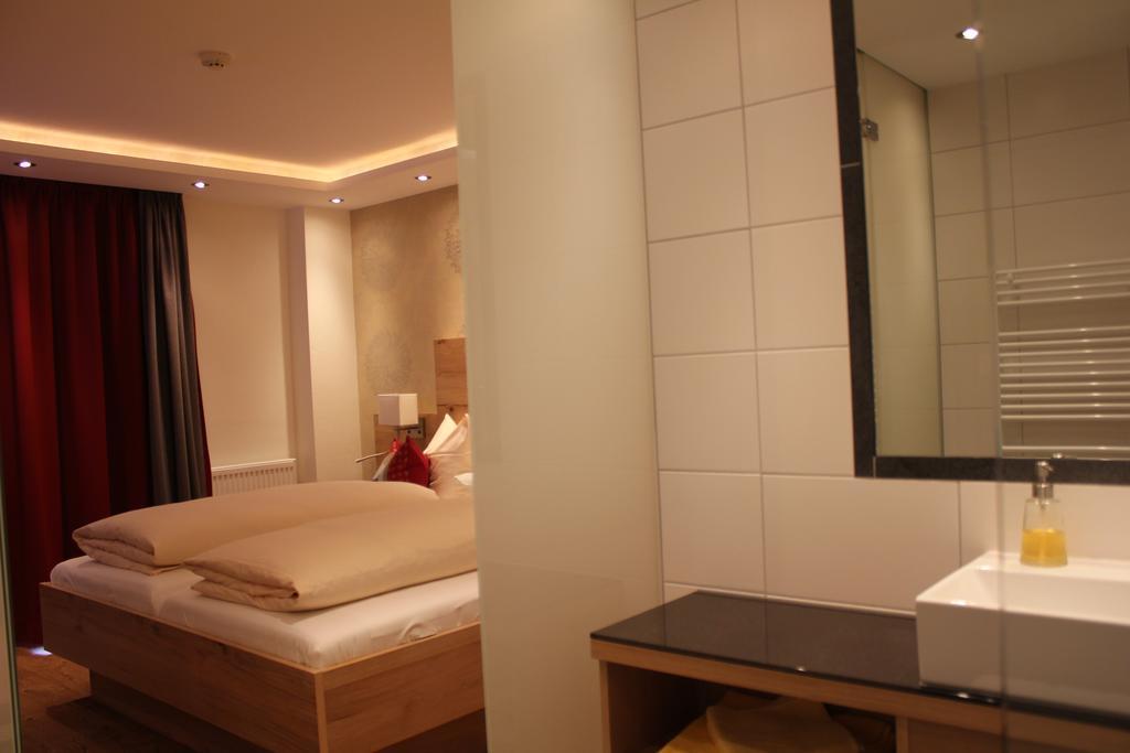 Hotel Garni Laerchenhof Lech am Arlberg Habitación foto
